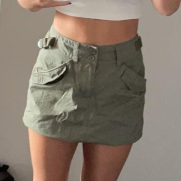 H&M Cargo mini Skirt size Medium Green - Picture 2 of 8